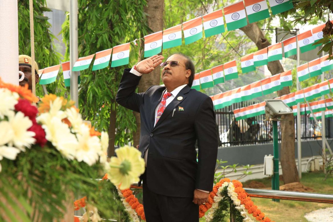 Pr.-Chief-Commissioner-of-Customs-on-74th-Republic-day_compressed.jpg